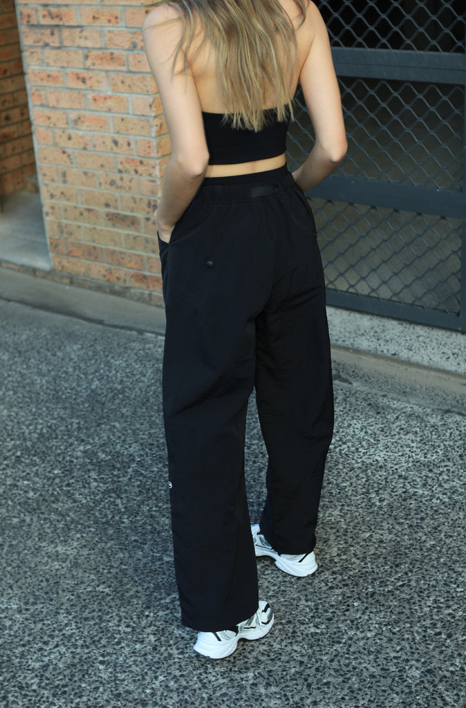 FR Wide Leg Tech Pant - Black