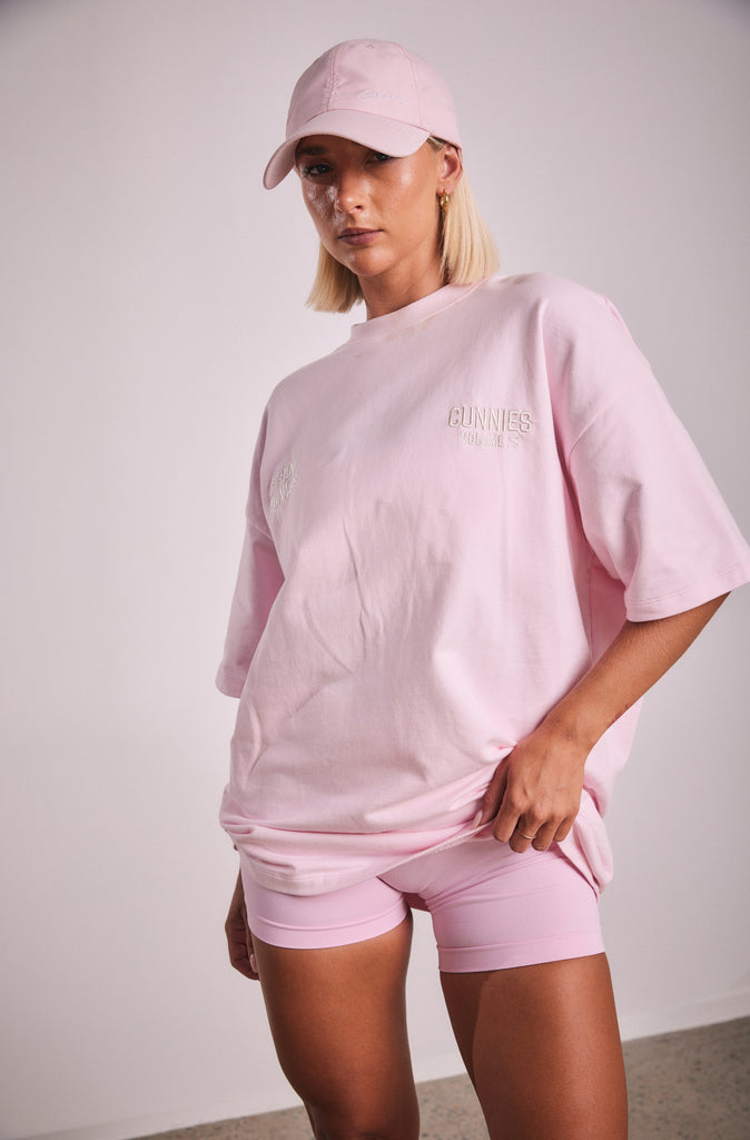 V5 Cunnies Tee - Sakura