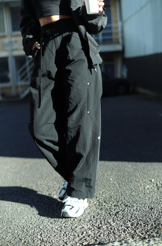 FR Wide Leg Tech Pant - Black