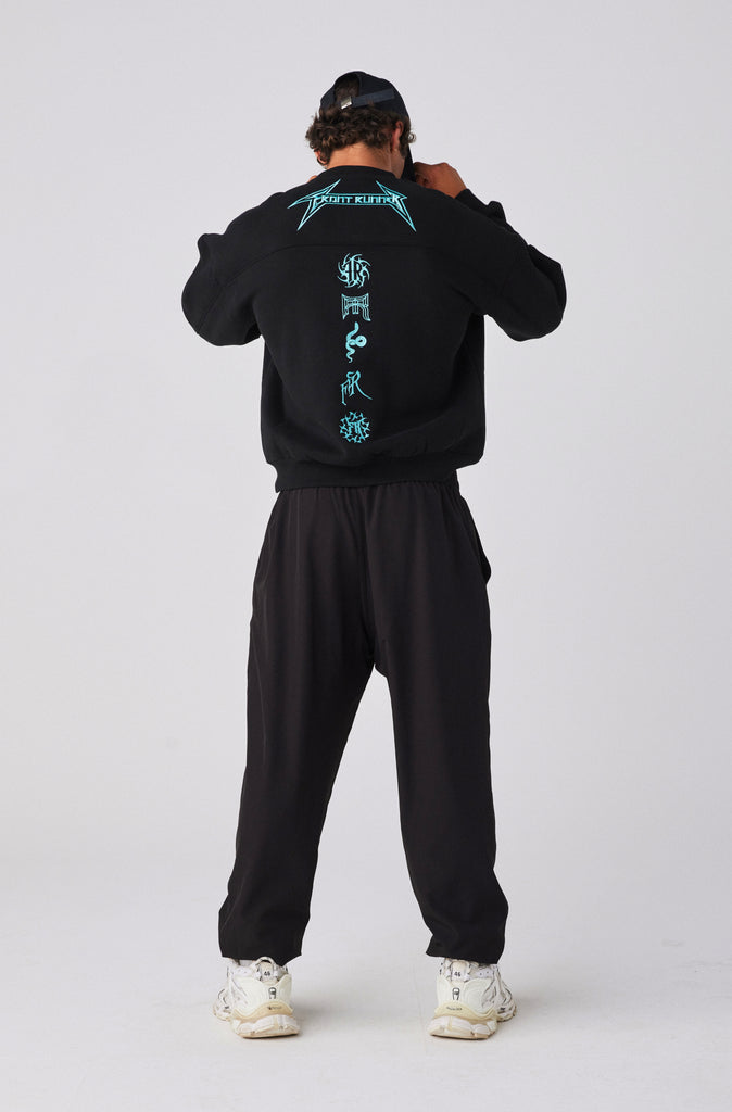 Pyro Crewneck - Black Tiffany