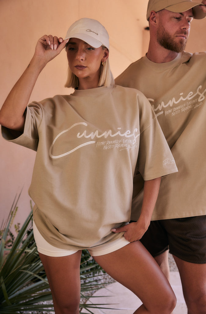 Cunnies Script Tee - Malt