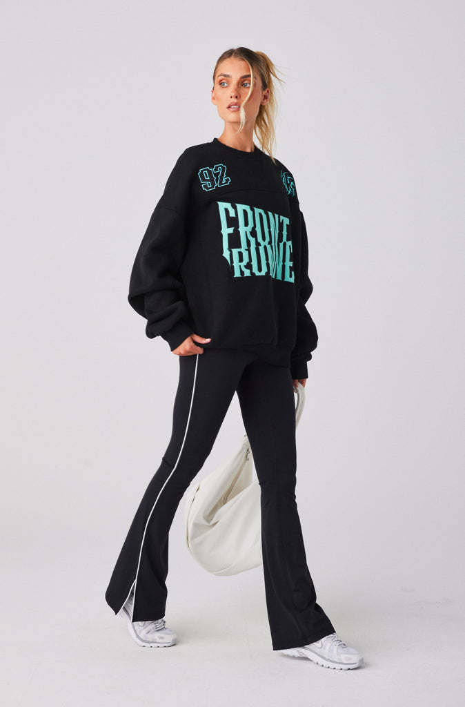Pyro Crewneck - Black Tiffany