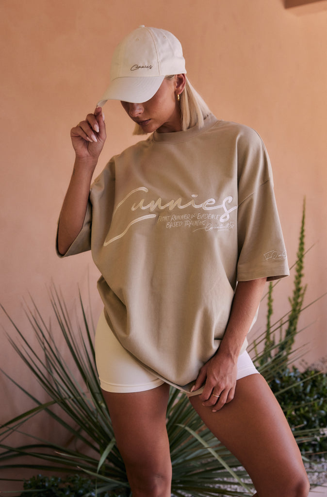 Cunnies Script Tee - Malt