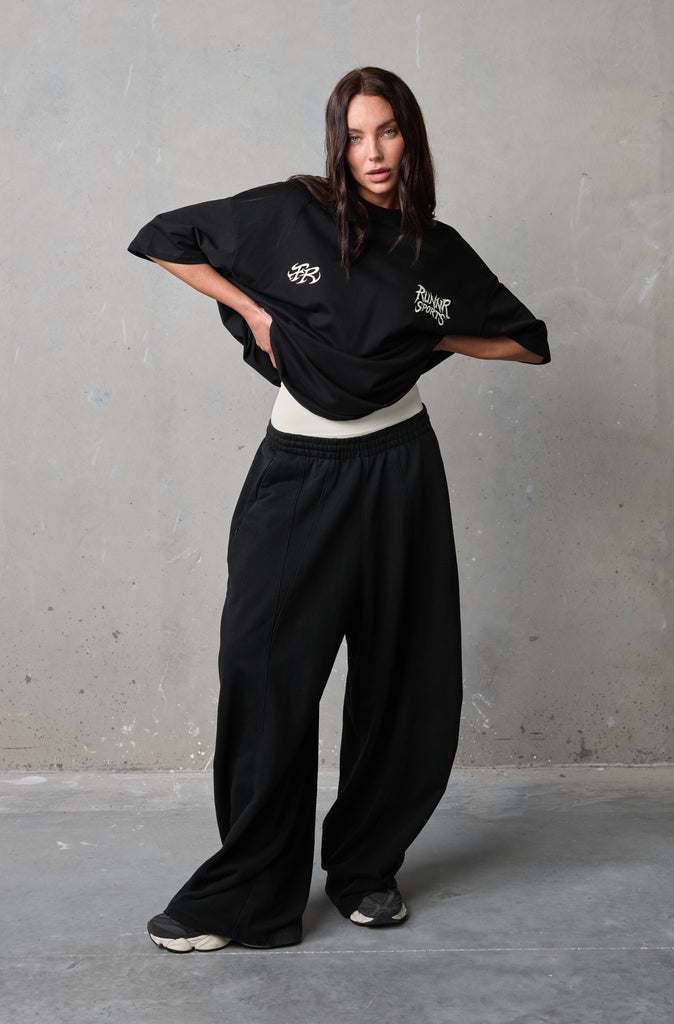 Run Riot Tee - Black Emerald
