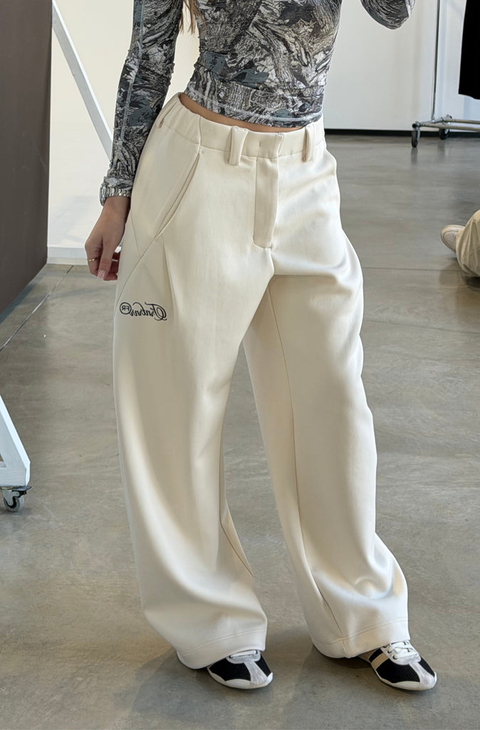 Insignia Barrel Leg Pant Vanilla