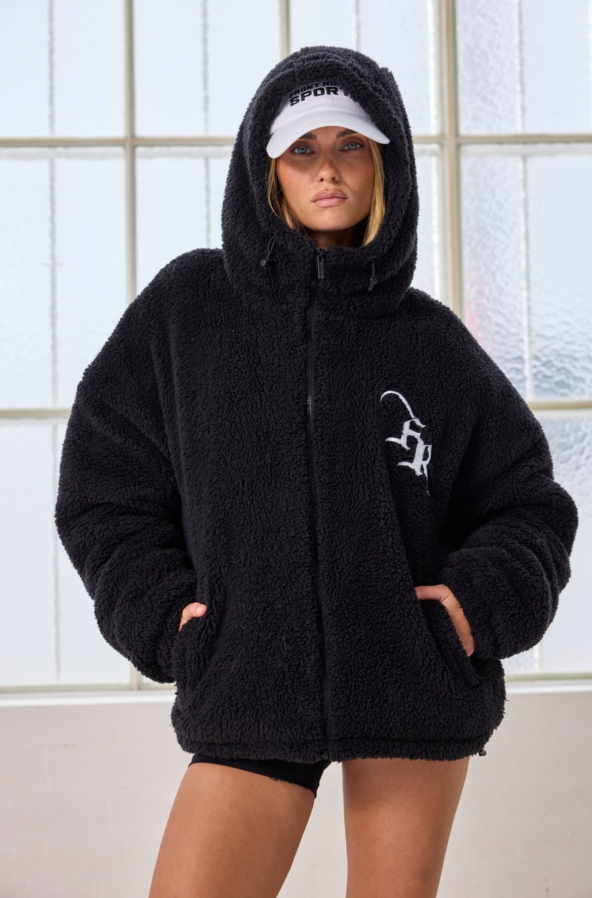 FR Hooded Sherpa Jacket Black [women]