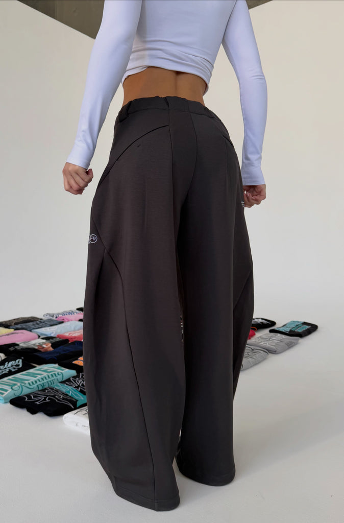 Insignia Barrel Leg Pant Charcoal