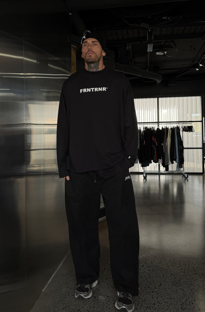 FRNTRNR L/S Tee Black