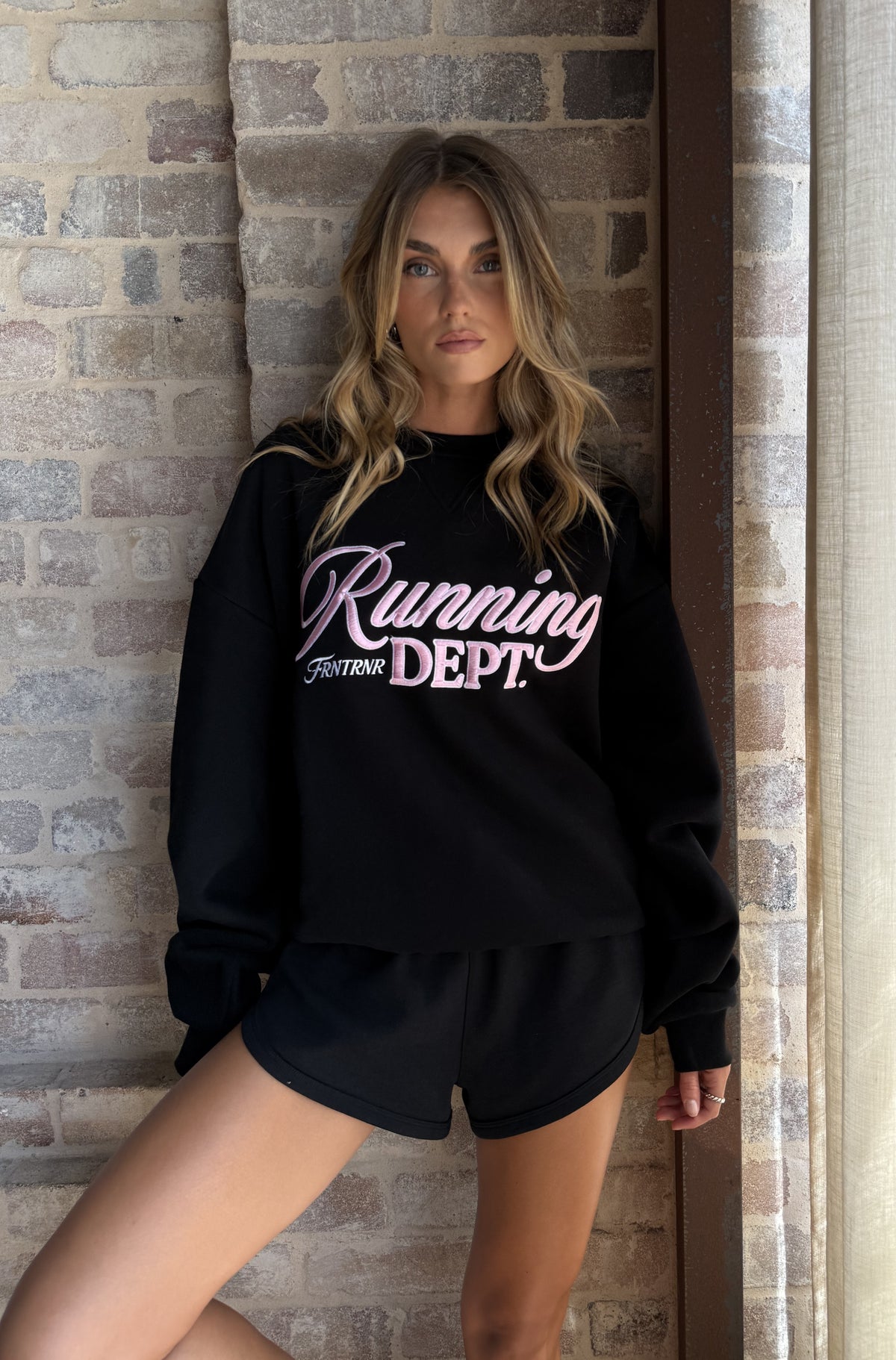 Founder Crewneck - Black Candy - Women