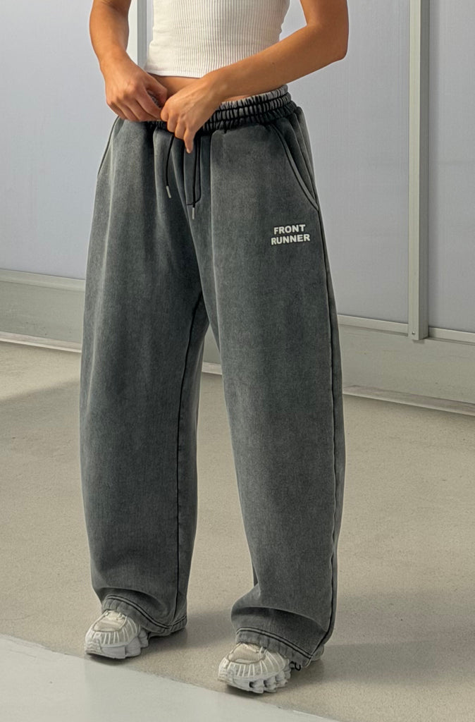 Running Dept. Barrel Leg Trackpant Concrete
