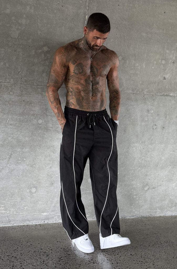Phase Piped Barrel Leg Pant Black