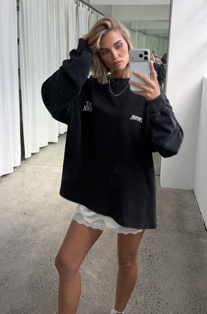 International L/S Waffle Tee Washed Black
