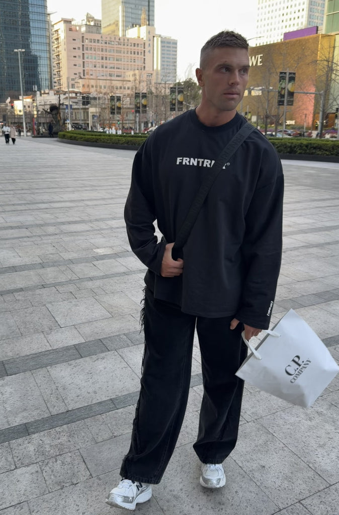 FRNTRNR L/S Tee Black