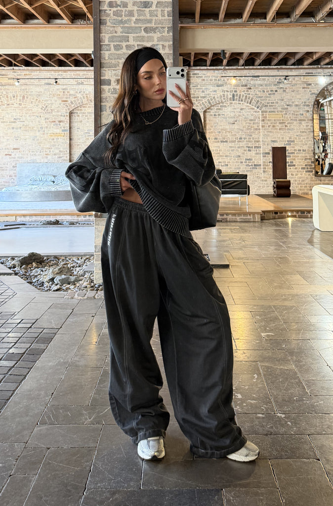 Signal Knit Washed Black