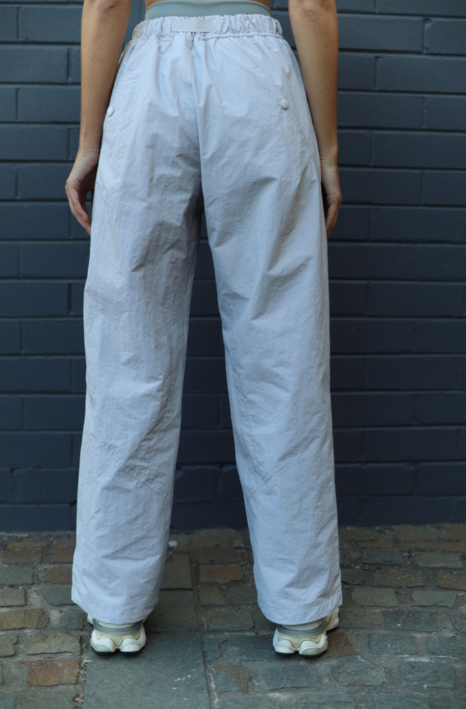FR Wide Leg Tech Pant - Smoke