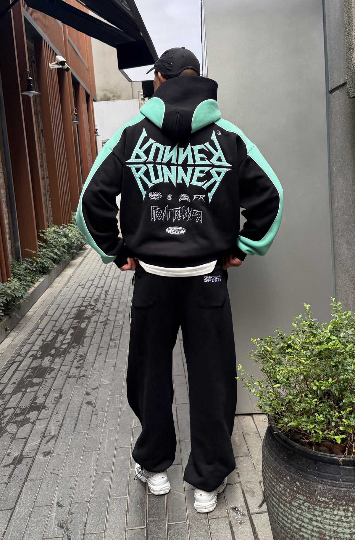 Tagged 2 Tone Hoodie Black Tiffany [men]