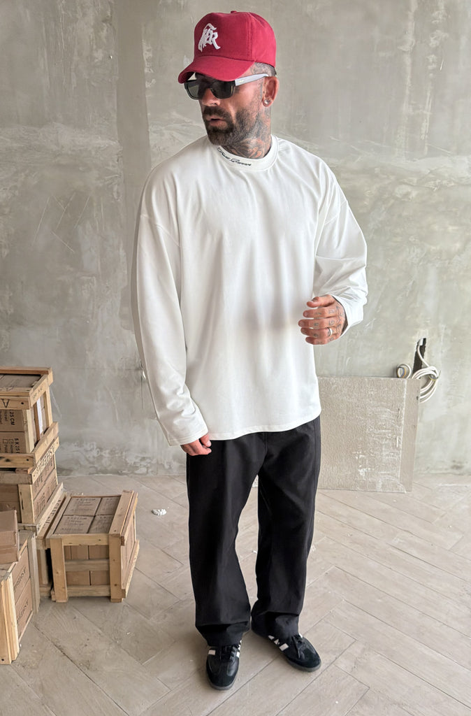 Script L/S Tee White