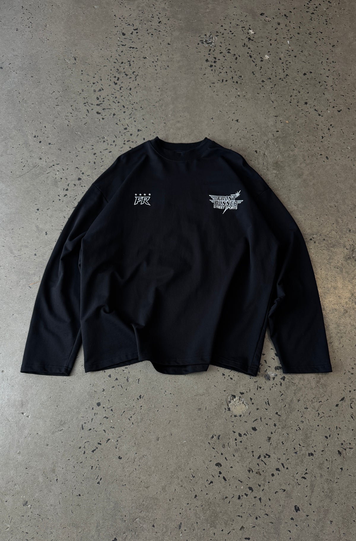 Street Sports L/S Tee - Black - Hover