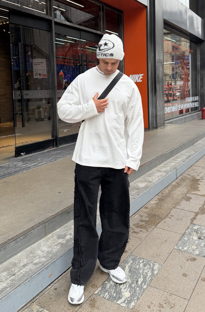 Script L/S Tee White