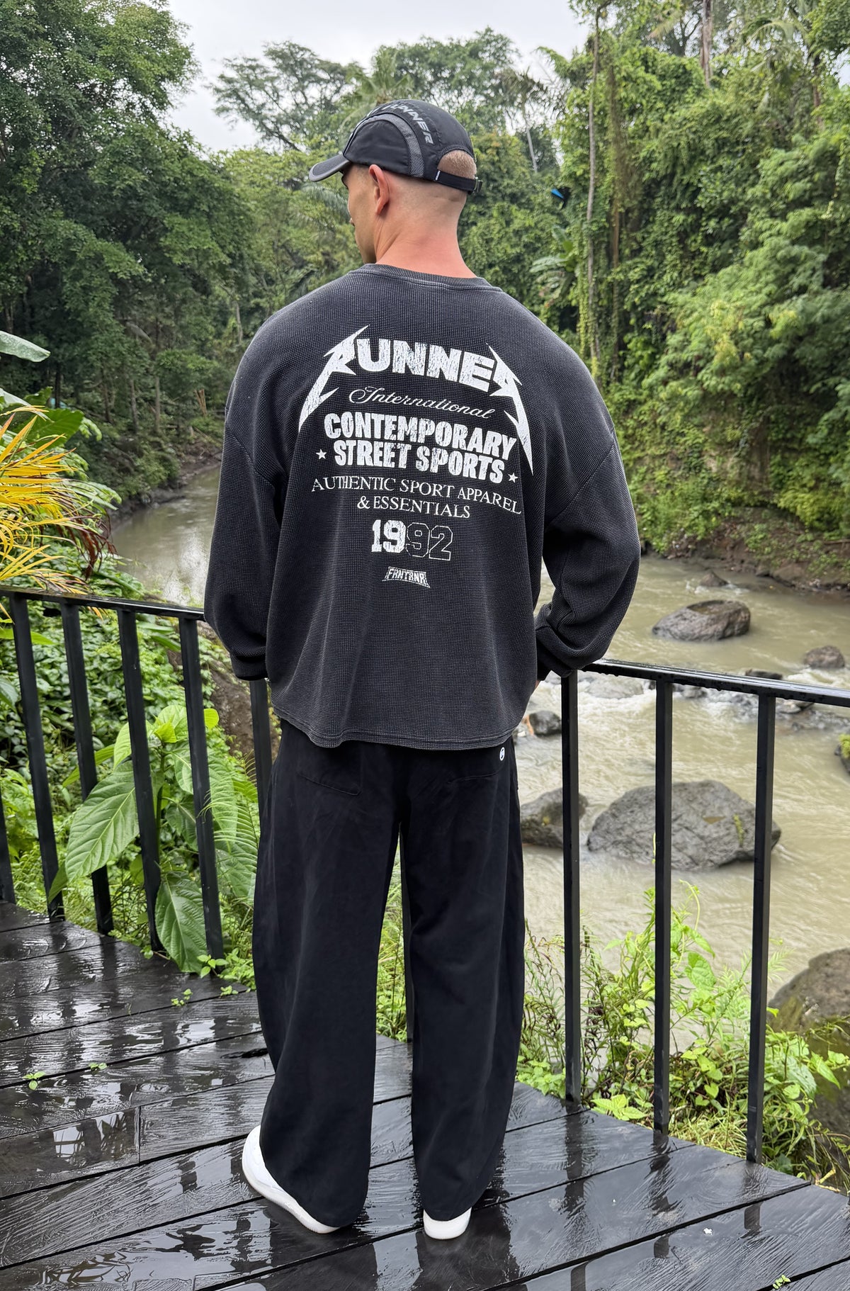 International L/S Waffle Tee Washed Black [men]