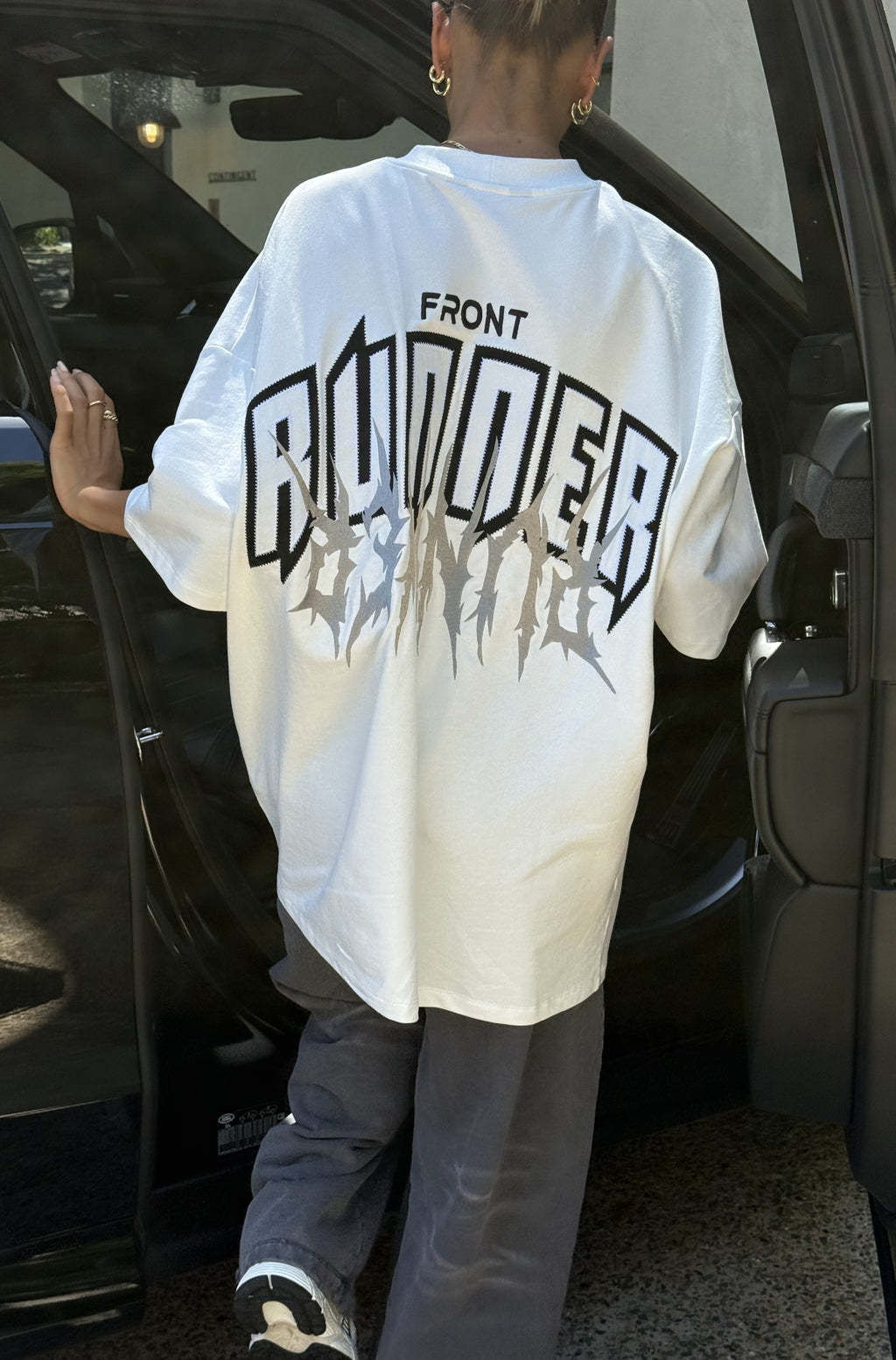 Razor Tee - White – Front Runner