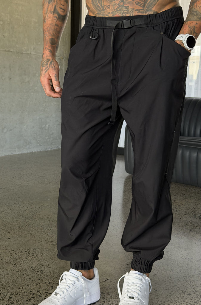Coordinate Tech Pant Black [men]