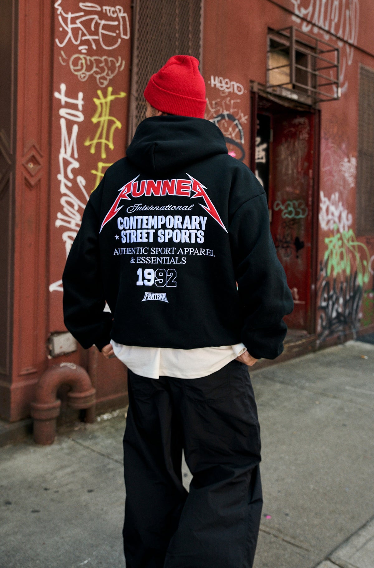 International Hoodie Black [men]