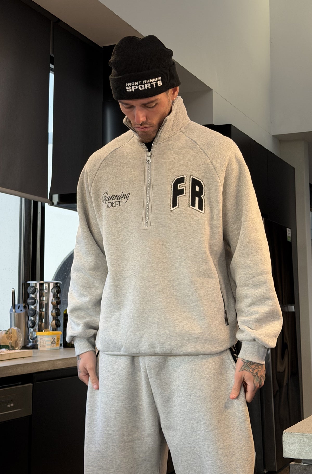 Classic Running Dept. 1/4 Zip Grey Marle [men]