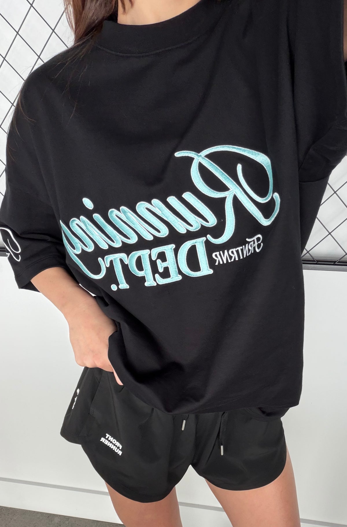 Founder Tee Black [women]