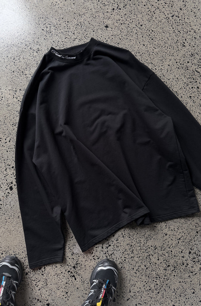 Script L/S Tee Black