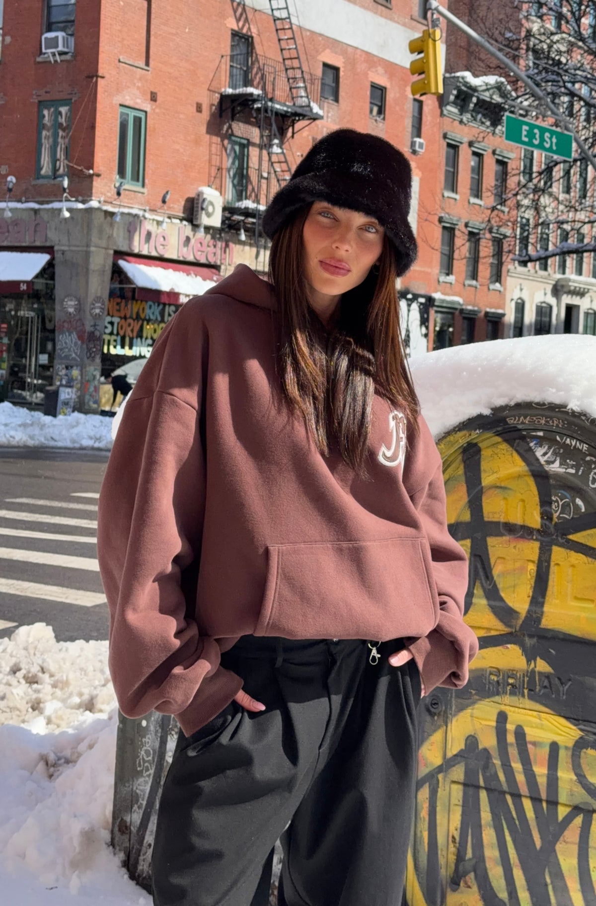Heritage Hoodie Chocolate [women]