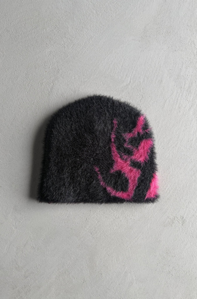 Pyro Fuzzy Skull Beanie Black