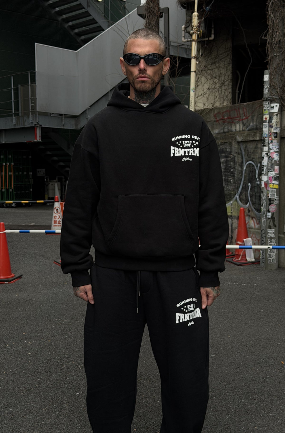FRNTRNR ESTD Hoodie Black [men]