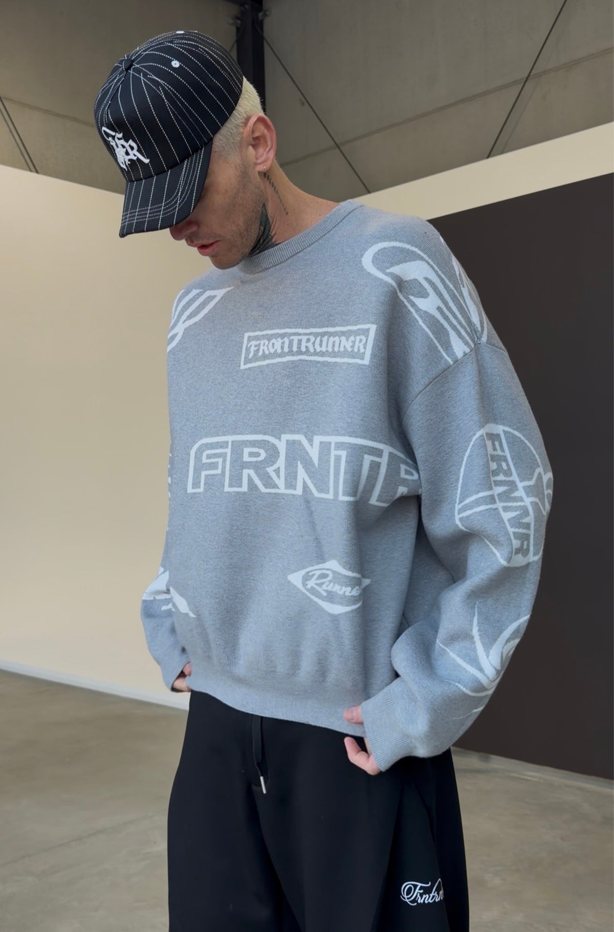 Logo Collage Knit Grey [men]