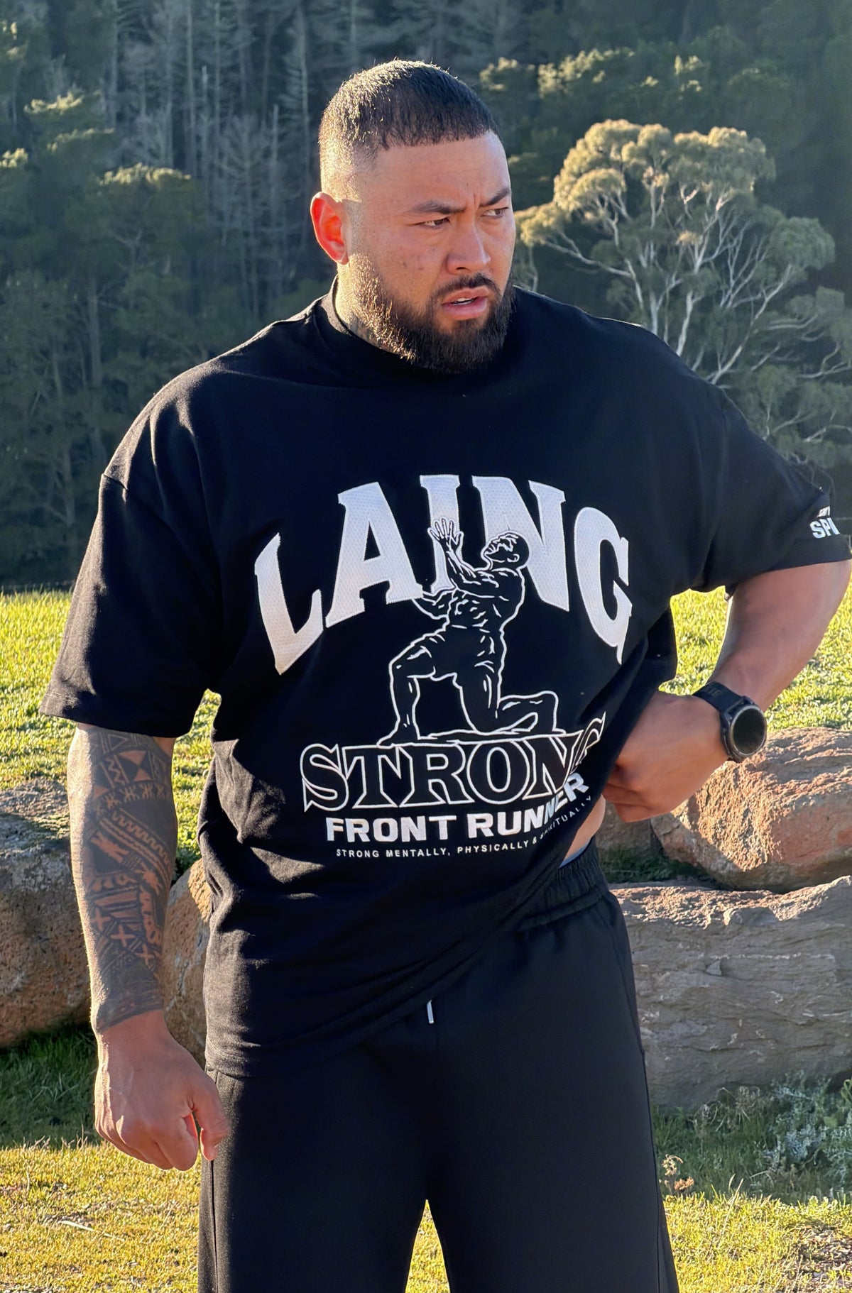 Strongman Legacy Tee Monochrome [men]