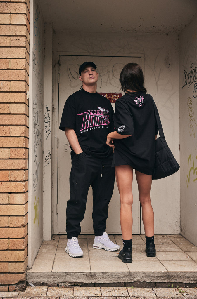 Hornet Tee - Black & Pink