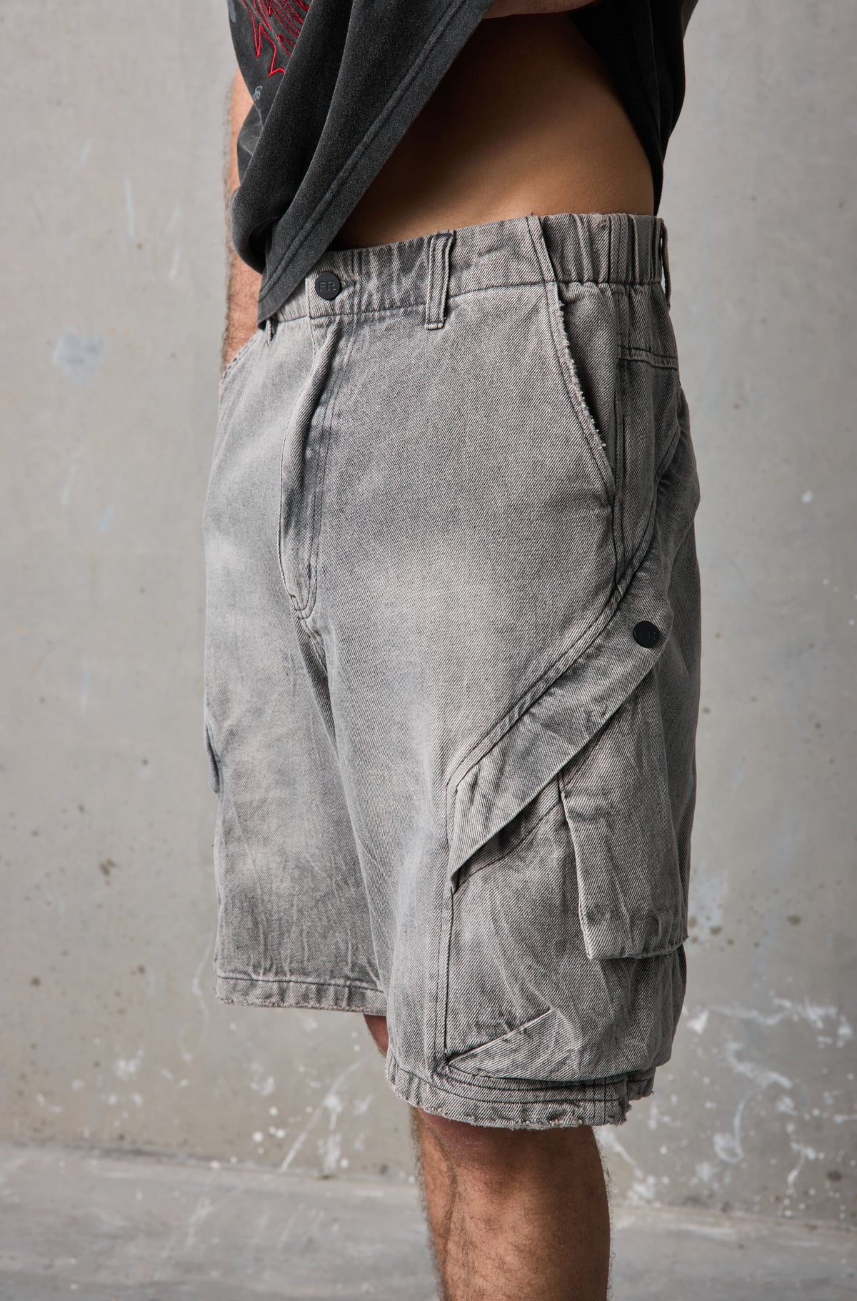 Legacy Pocket Short - Washed Grey