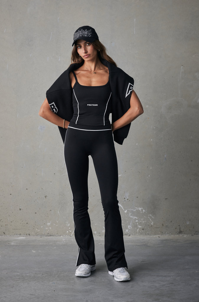 FRNTRNR Contour Flare - Black