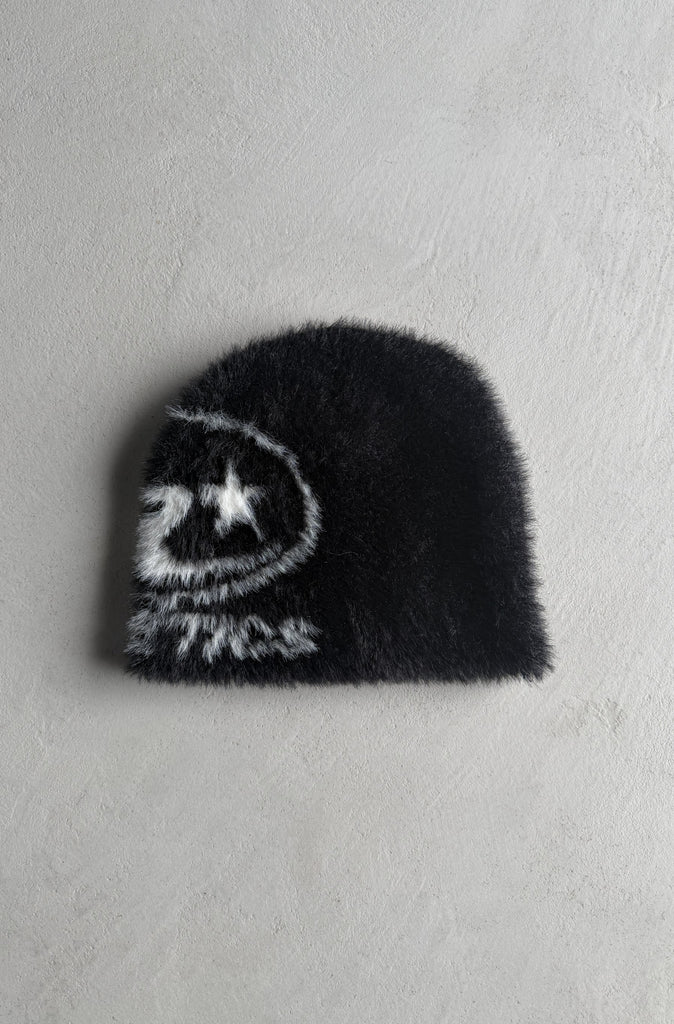 Resilience Fuzzy Skull Beanie Black