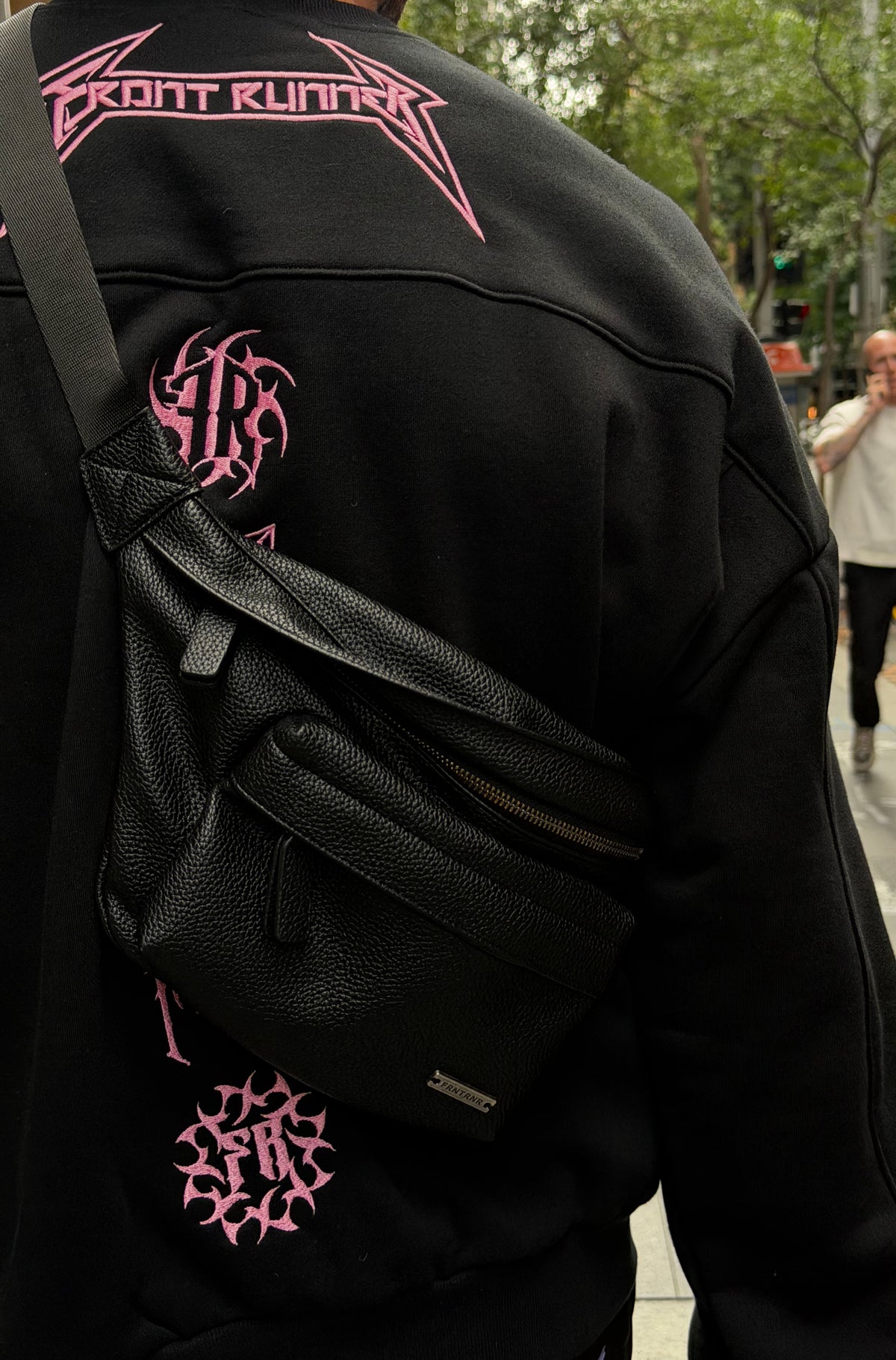 FRNTRNR Hip Bag - Black - Hover