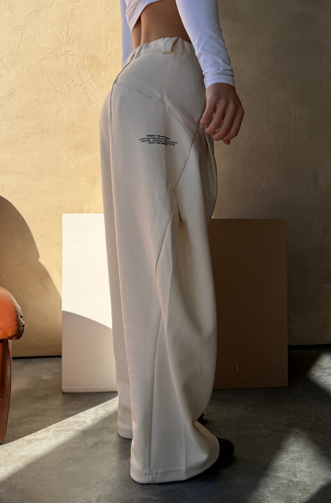 Insignia Barrel Leg Pant Vanilla