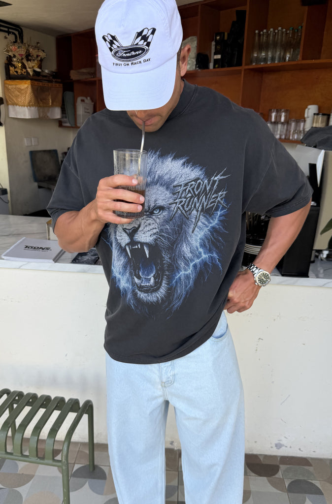 Mane Tee Vintage Black