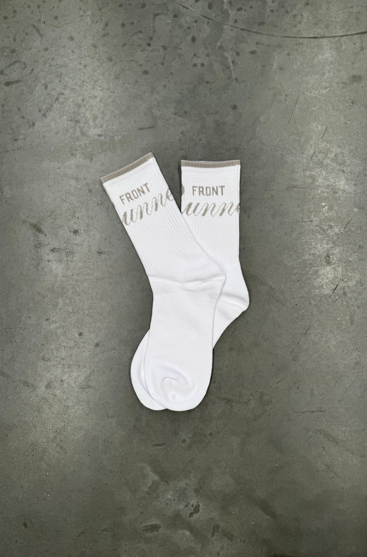 Front Runner Classic 2 Pack Socks - Grey & White - Hover