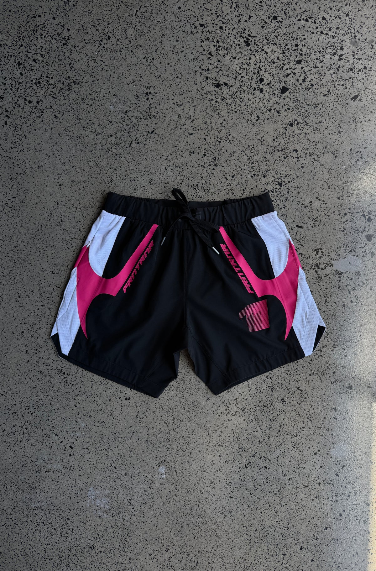 Podium Pro Short - Black Flamingo - Hover