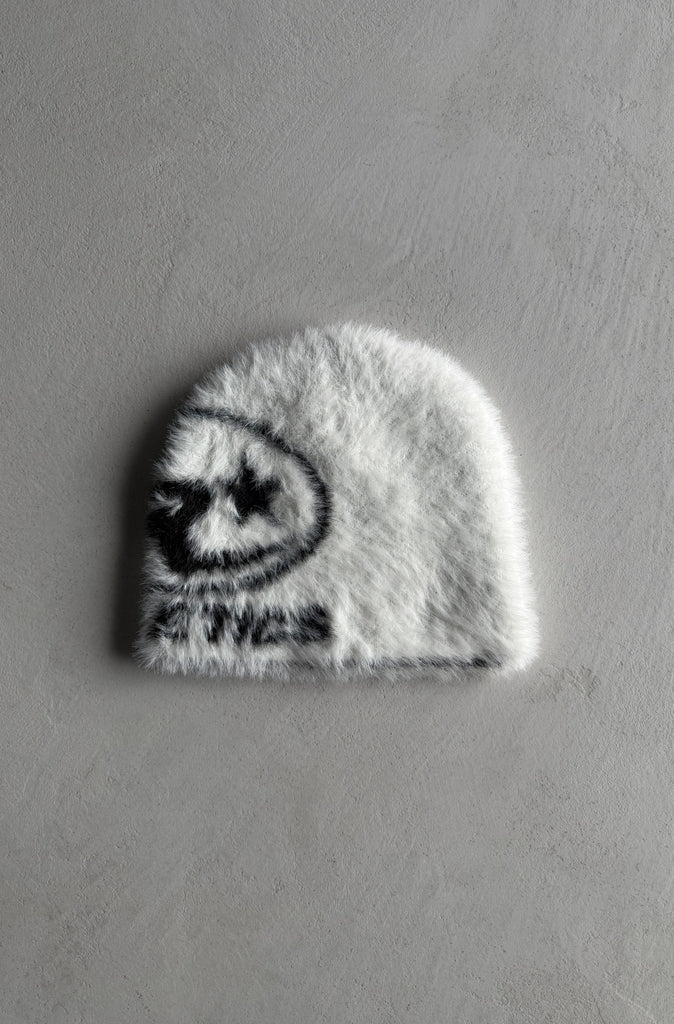 Resilience Fuzzy Skull Beanie White