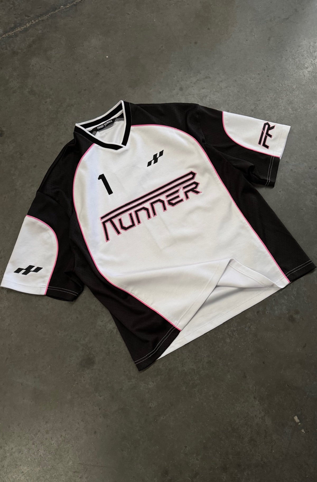 Striker Jersey - White/Black - Hover