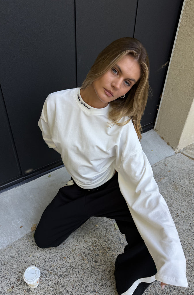 Script L/S Tee White