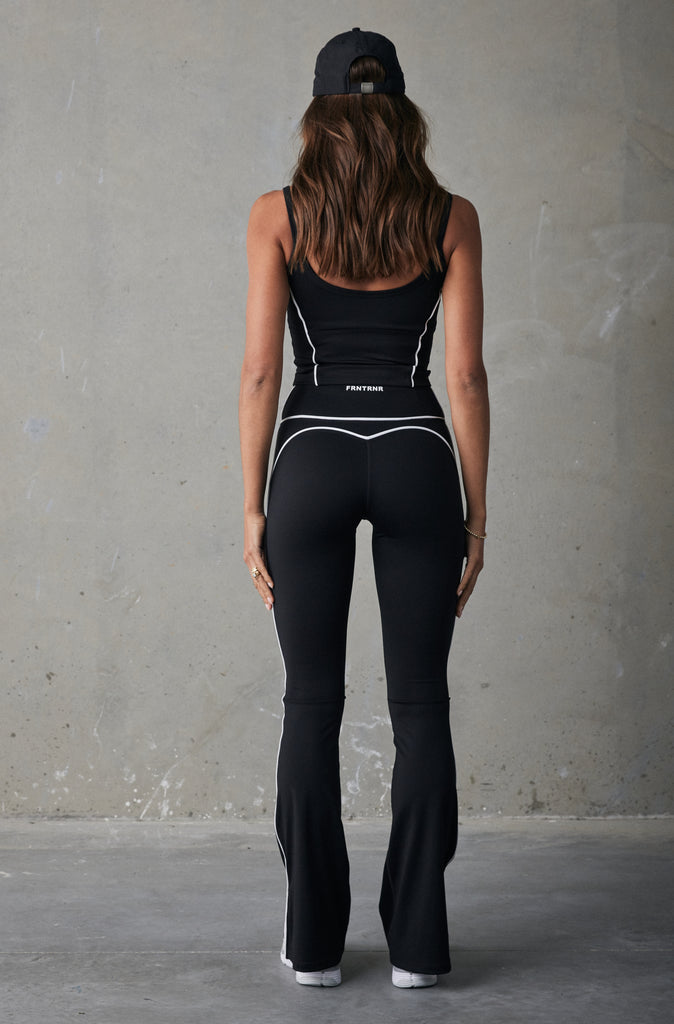 FRNTRNR Contour Flare - Black