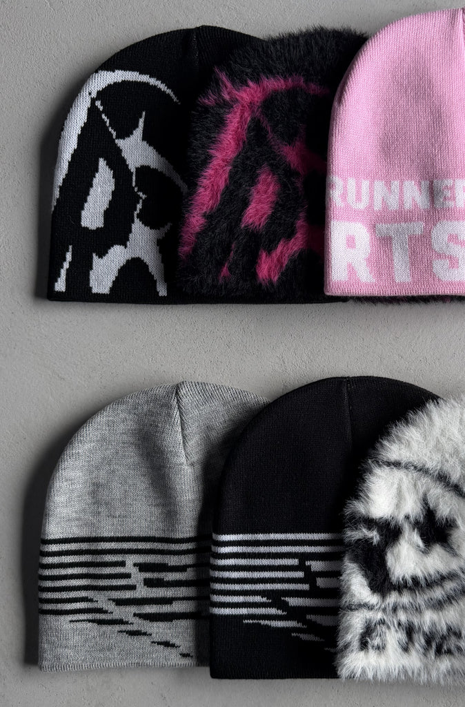 Pyro Fuzzy Skull Beanie Black