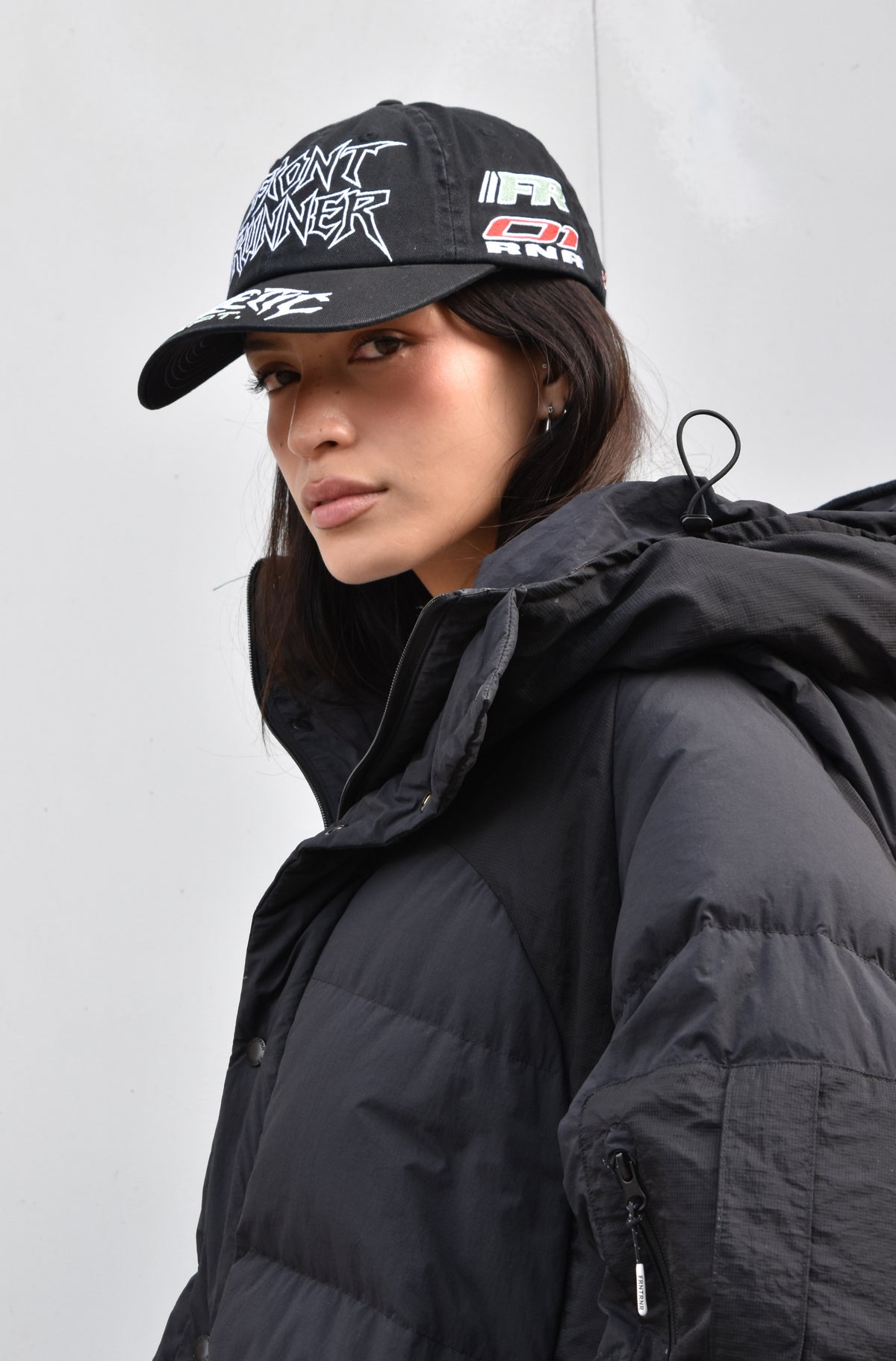 Offset Cap Jet Black [women]